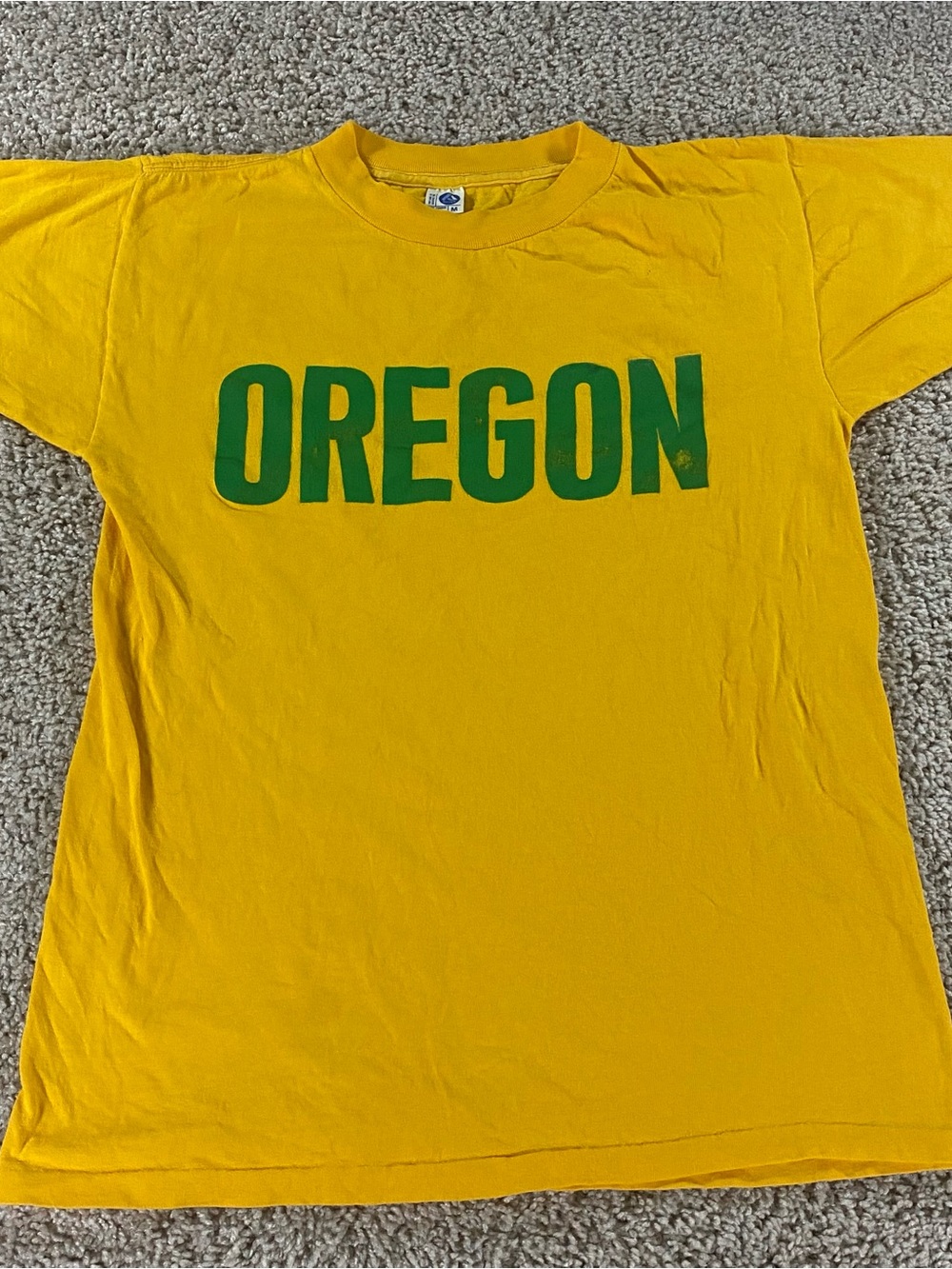 Vintage University of Oregon Yellow Green Shirt Medium Spell Out Collegiate M